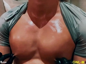 You can’t help but to play with this body! Hot new video