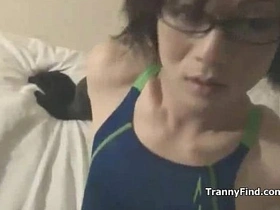 Solo boys solo pleasure - Asian crossdresser jerking off