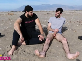 Straight guy tries out his friend’s big dick in public