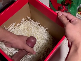 Gay jerk off video: Unboxing Santas gift in Bangkok