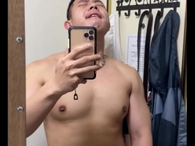 Gay scene with muscle worship and a happy ending